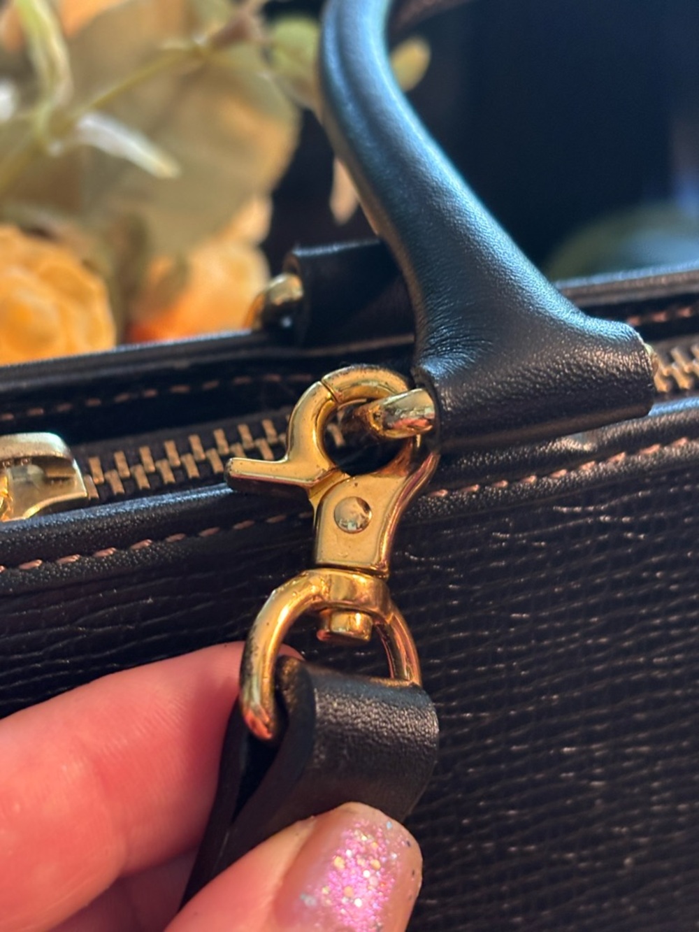 🖤 Nina Ricci Black Vintage Textured Leather Top Handle Crossbody Structured Bag - Picture 7 of 17